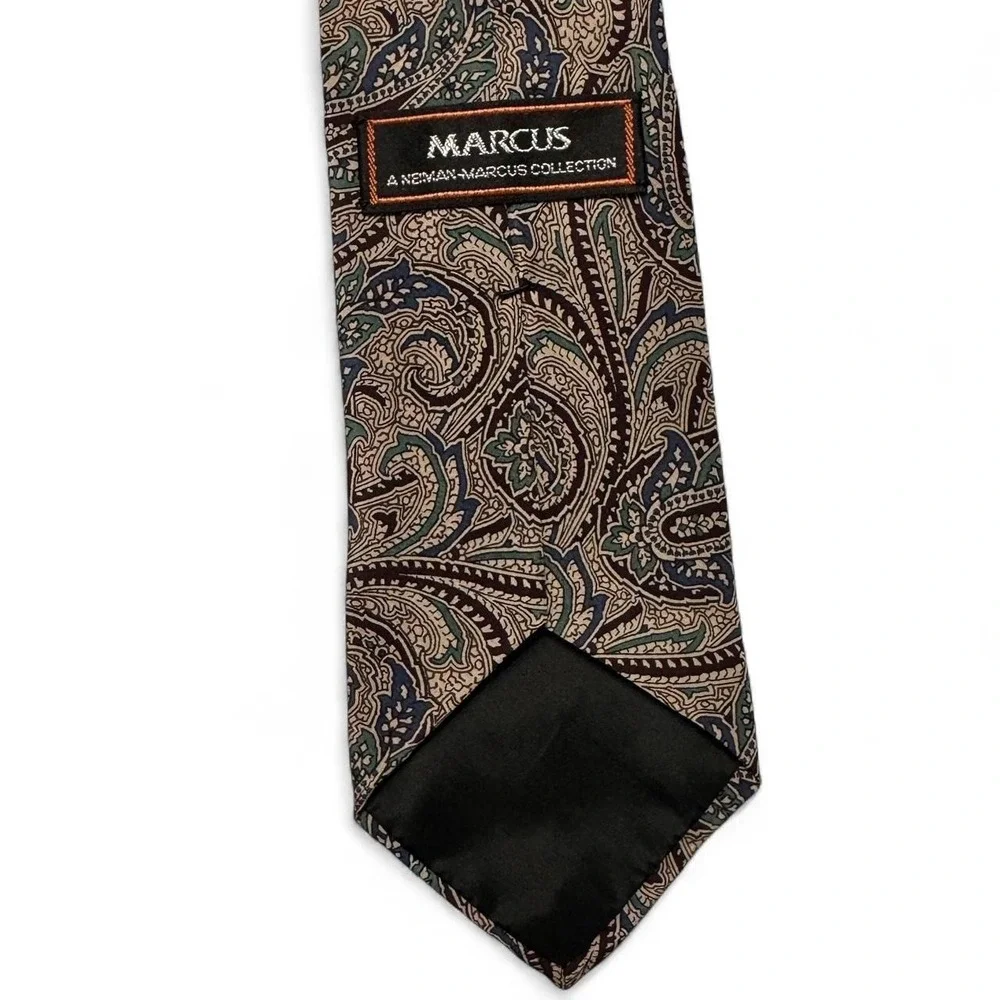Marcus Neiman-Marcus Collection Paisley 100% Silk Necktie‎ Old Money Korea Made